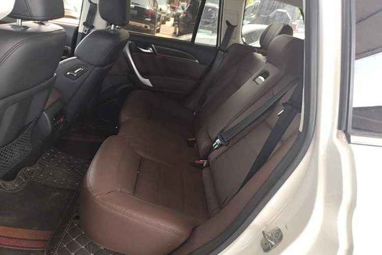 Used Haval H9 2017 2.0T Diesel 4x4 Premium 5-Seater Left Rear Seat