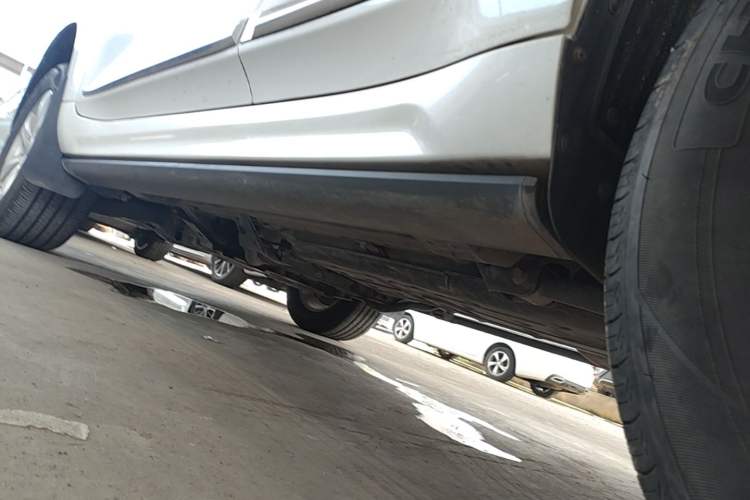 Used Haval H9 2017 2.0T Diesel 4x4 Premium 5-Seater Left Side Sill