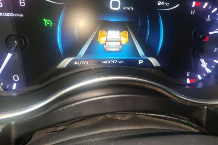 Used Haval H9 2017 2.0T Diesel 4x4 Comfort Edition 5 Seats Odometer Close Up