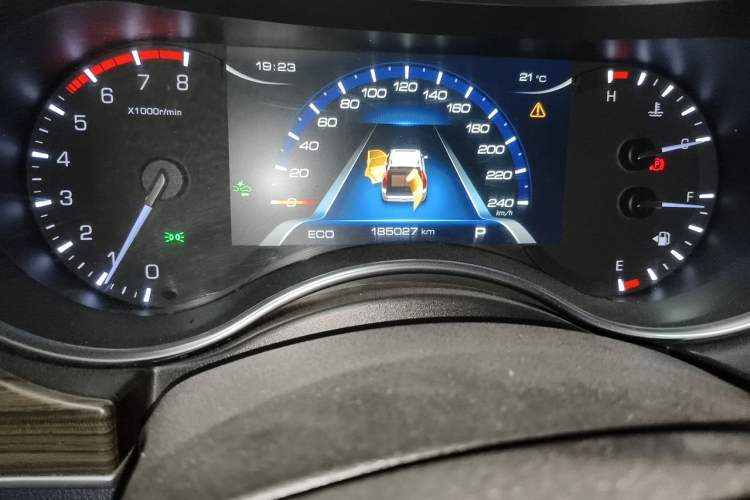 Used Haval H9 2017 2.0T Gasoline 4x4 Premium 5-Seater Odometer Close Up