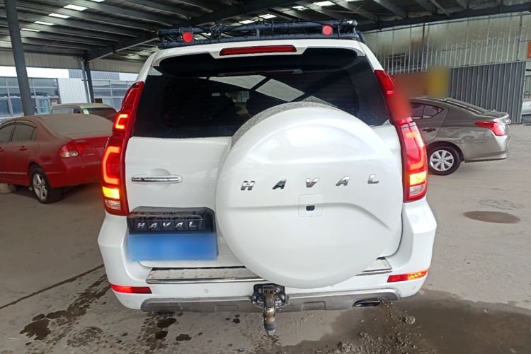 Used Haval H9 2017 2.0T Gasoline 4x4 Luxury 7-Seater Rear