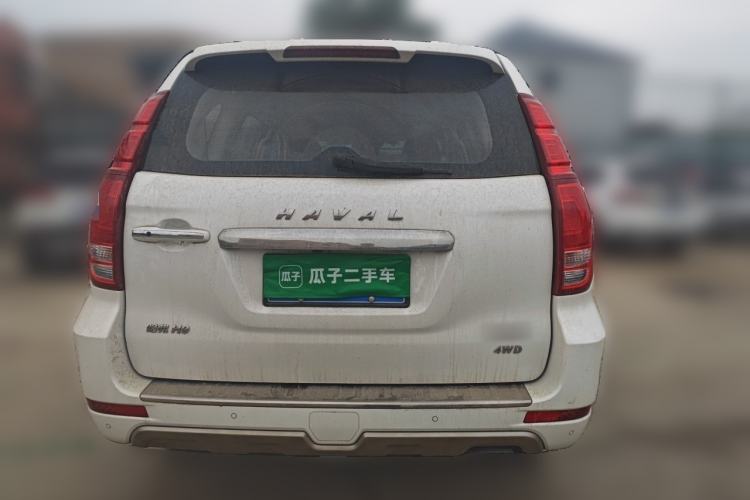Used Haval H9 2017 2.0T Gasoline 4x4 Luxury 7-Seater Rear
