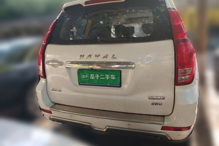 Used Haval H9 2017 2.0T Gasoline 4x4 Luxury 7-Seater Rear