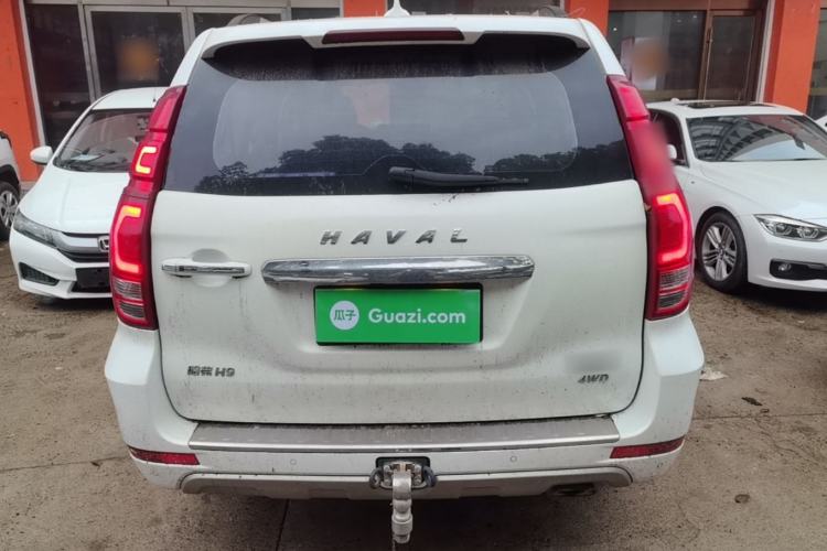 Used Haval H9 2017 2.0T Gasoline 4x4 Luxury 7-Seater Rear