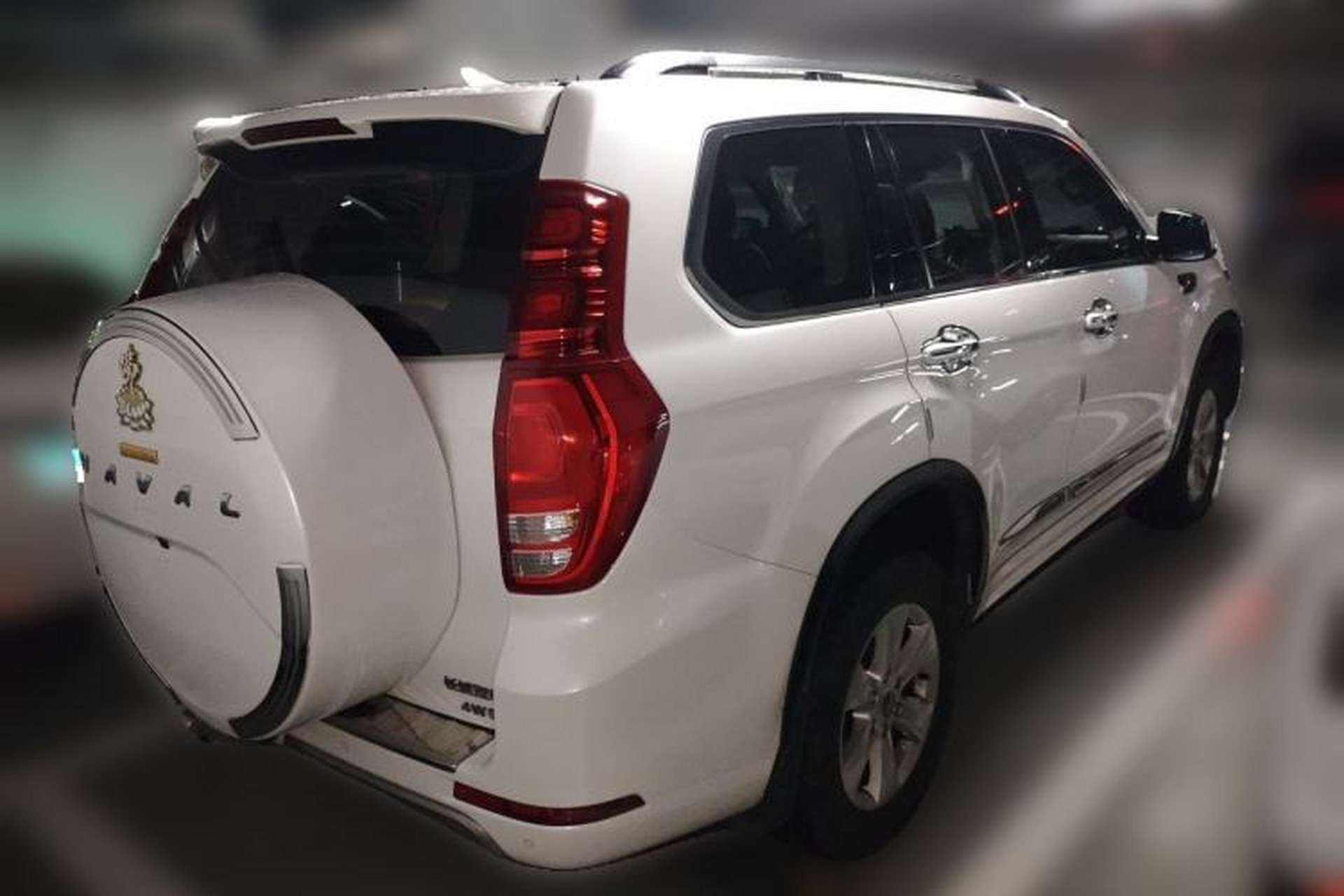 Used Haval H9 2017 2.0T Gasoline 4x4 Prestige Model 7 Seats Rear Right 45 Deg