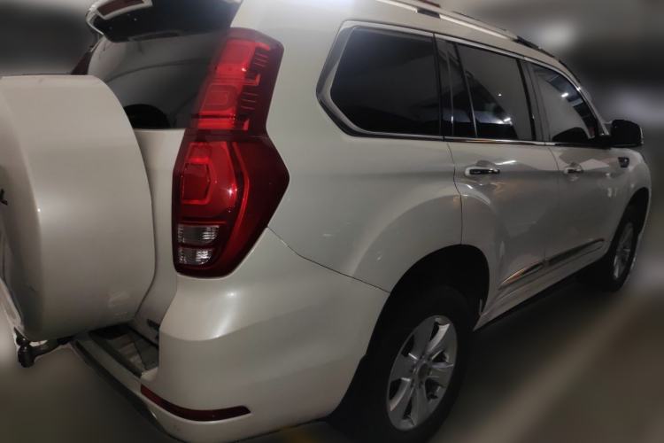 Used Haval H9 2017 2.0T Gasoline 4x4 Premium 5-Seater Rear Right 45 Deg