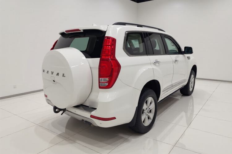 Used Haval H9 2017 2.0T Gasoline 4x4 Luxury 7-Seater Rear Right 45 Deg