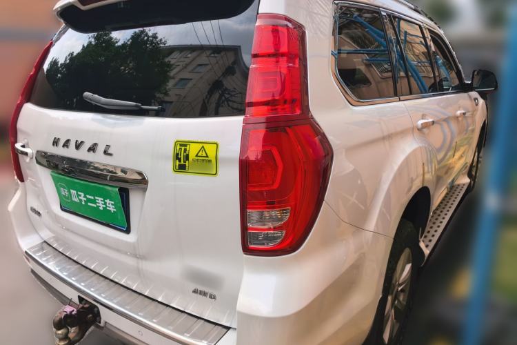 Used Haval H9 2017 2.0T Gasoline 4x4 Luxury 7-Seater Rear Right 45 Deg