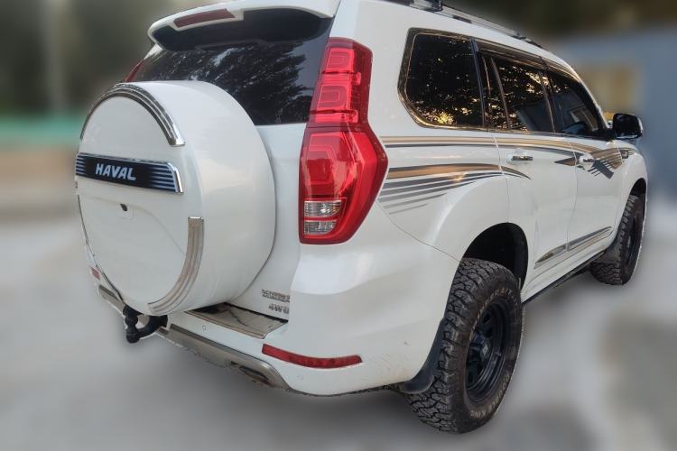 Used Haval H9 2017 2.0T Diesel 4x4 Luxury 7-Seater Rear Right 45 Deg