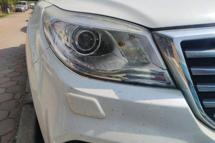 Used Haval H9 2017 2.0T Gasoline 4x4 Luxury 7-Seater Right Front Headlight