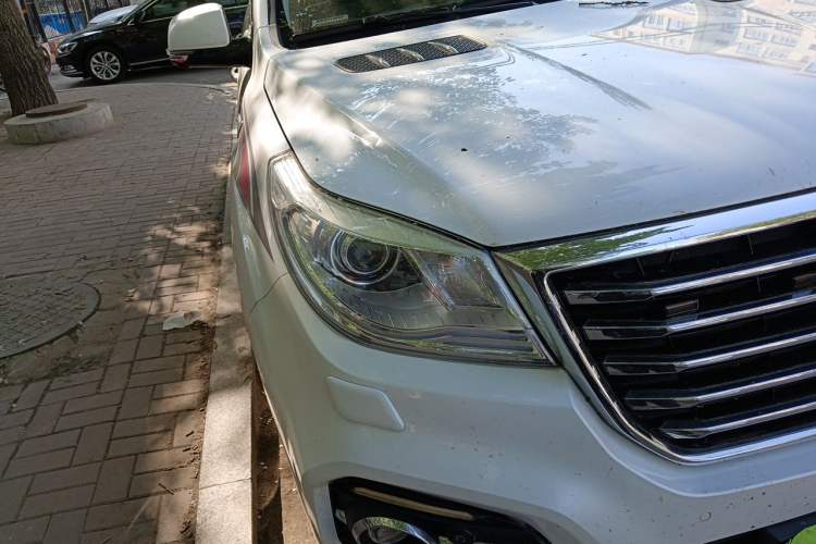 Used Haval H9 2017 2.0T Gasoline 4x4 Premium 5-Seater Right Front Headlight