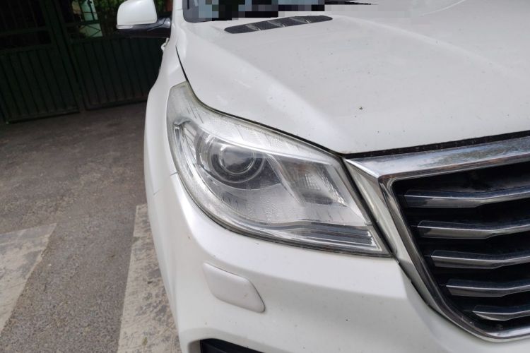 Used Haval H9 2017 2.0T Gasoline 4x4 Luxury 7-Seater Right Front Headlight