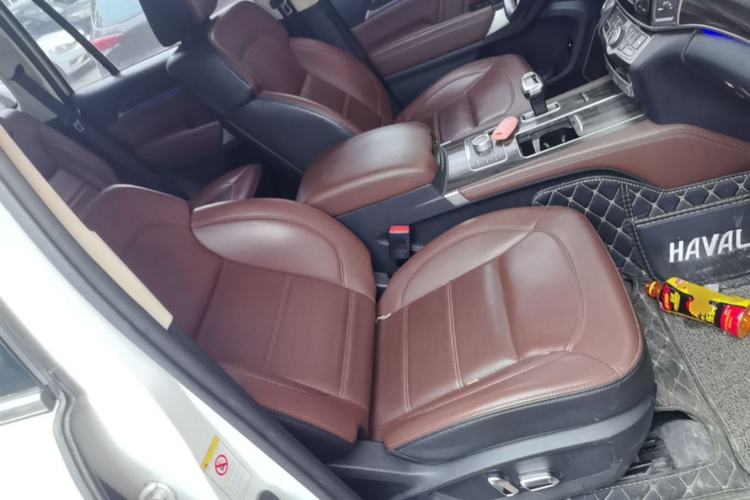 Used Haval H9 2017 2.0T Gasoline 4x4 Luxury 7-Seater Right Front Seat