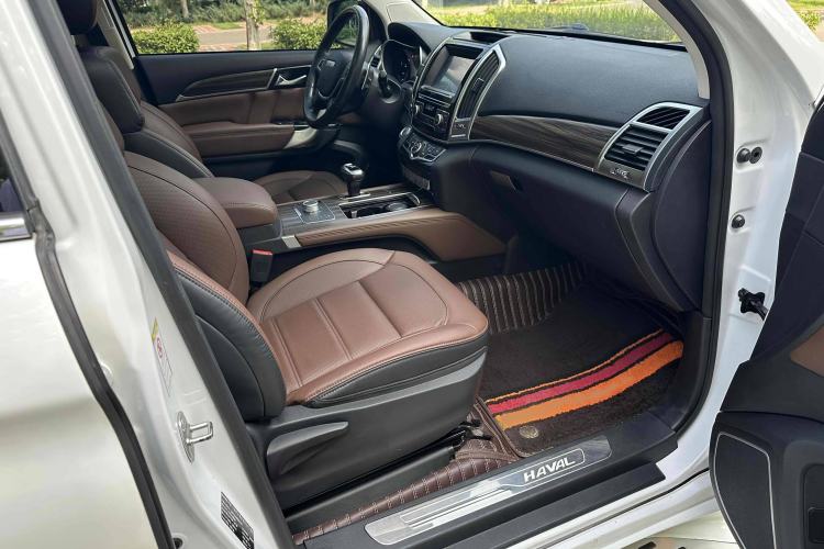 Used Haval H9 2017 2.0T Diesel 4x4 Comfort Edition 5 Seats Right Front Seat