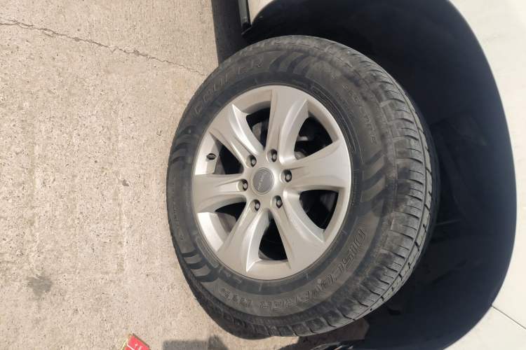 Used Haval H9 2017 2.0T Gasoline 4x4 Luxury 7-Seater Right Front Wheel Hub