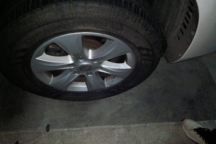 Used Haval H9 2017 2.0T Diesel 4x4 Premium 5-Seater Right Front Wheel Hub
