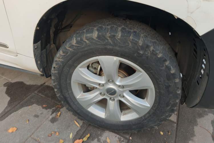 Used Haval H9 2017 2.0T Gasoline 4x4 Luxury 7-Seater Right Front Wheel Hub