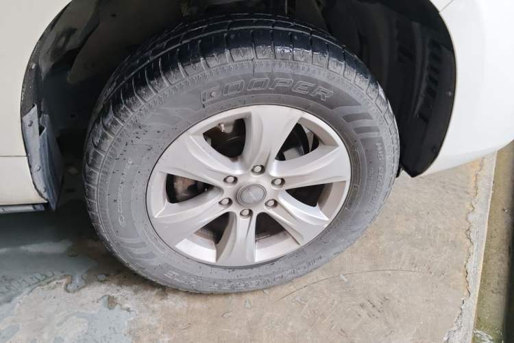 Used Haval H9 2017 2.0T Gasoline 4x4 Premium 5-Seater Right Front Wheel Hub