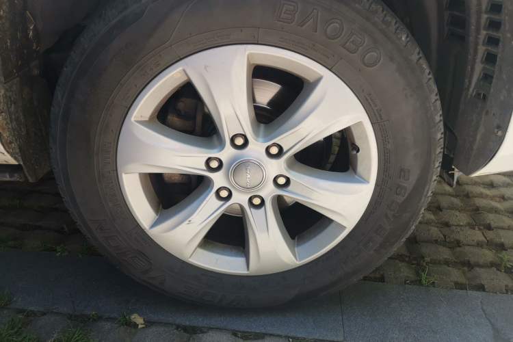 Used Haval H9 2017 2.0T Diesel 4x4 Luxury 7-Seater Right Front Wheel Hub