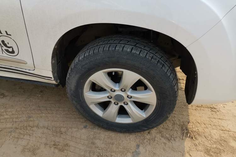 Used Haval H9 2017 2.0T Gasoline 4x4 Premium 5-Seater Right Front Wheel Hub