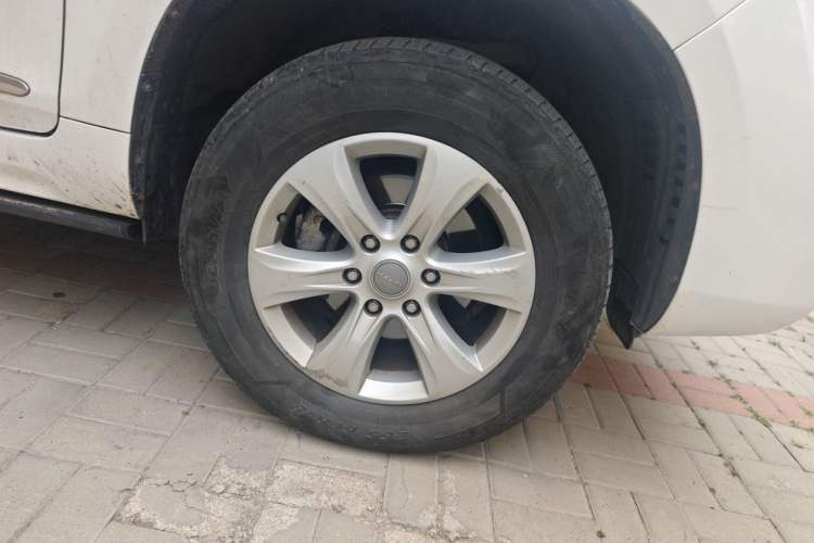 Used Haval H9 2017 2.0T Diesel 4x4 Premium 5-Seater Right Front Wheel Hub