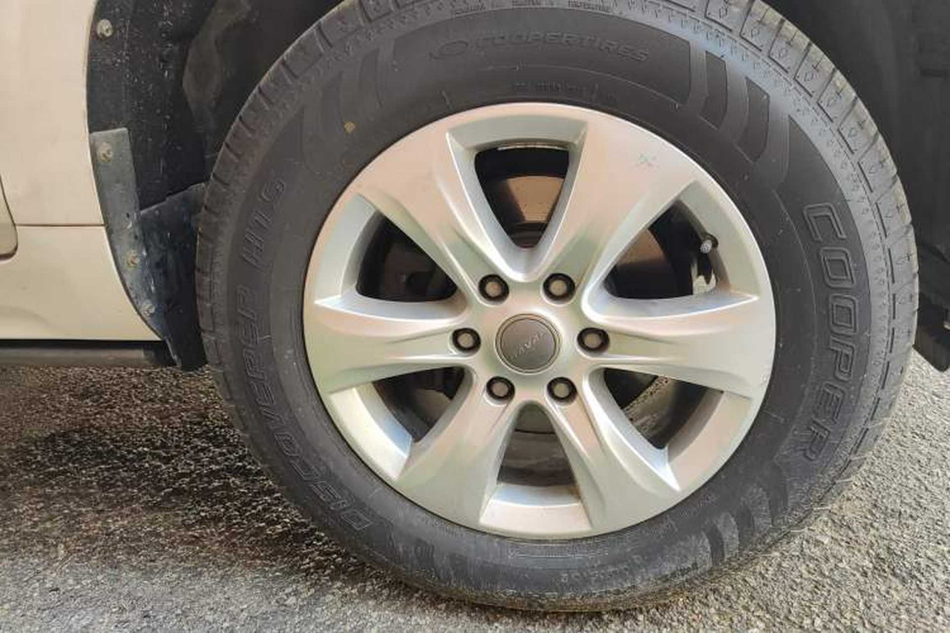 Used Haval H9 2017 2.0T Gasoline 4x4 Luxury 7-Seater Right Front Wheel Hub