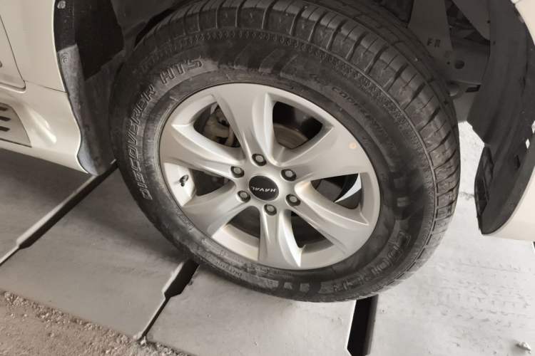 Used Haval H9 2017 2.0T Diesel 4x4 Comfort Edition 5 Seats Right Front Wheel Hub
