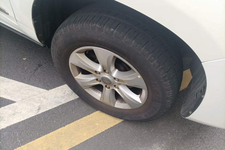 Used Haval H9 2017 2.0T Gasoline 4x4 Luxury 7-Seater Right Front Wheel Hub