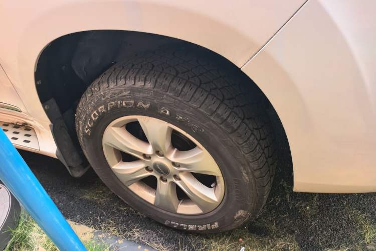 Used Haval H9 2017 2.0T Gasoline 4x4 Luxury 7-Seater Right Front Wheel Hub