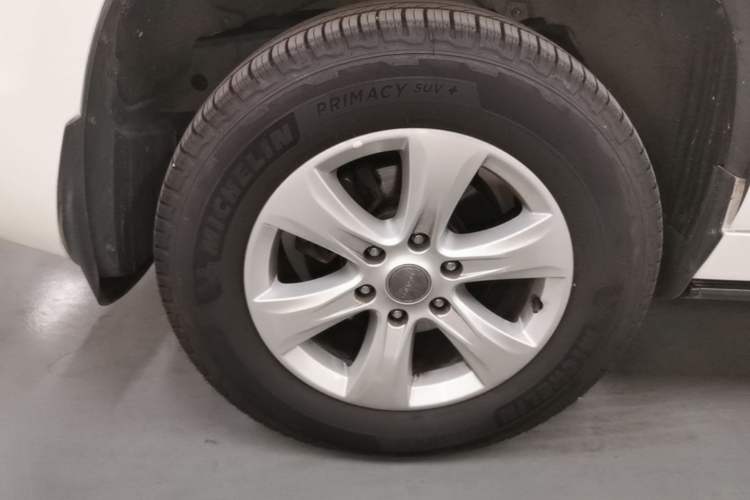 Used Haval H9 2017 2.0T Gasoline 4x4 Luxury 7-Seater Right Rear Wheel Hub