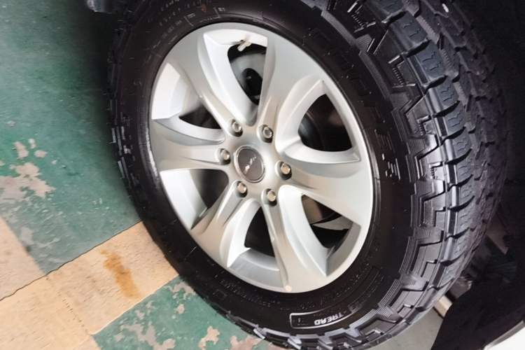 Used Haval H9 2017 2.0T Gasoline 4x4 Premium 5-Seater Right Rear Wheel Hub