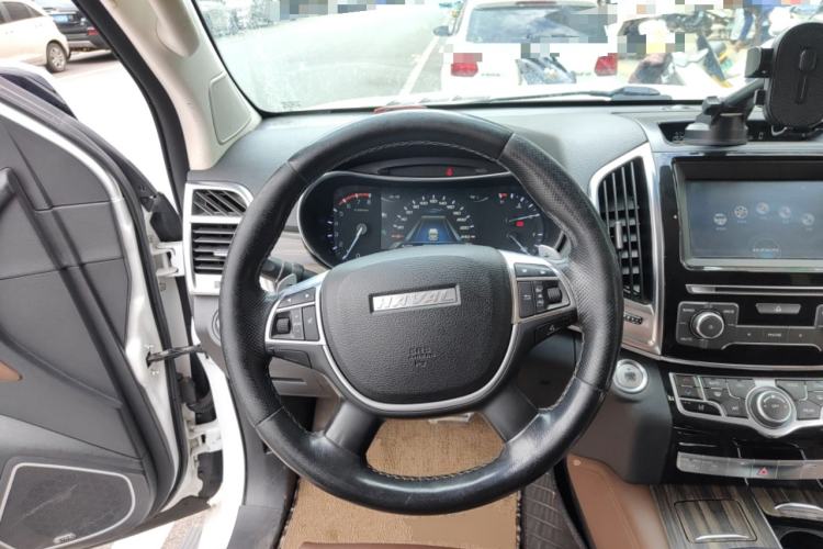 Used Haval H9 2017 2.0T Gasoline 4x4 Premium 5-Seater Steering Wheel