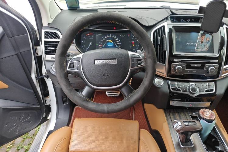 Used Haval H9 2017 2.0T Diesel 4x4 Premium 5-Seater Steering Wheel