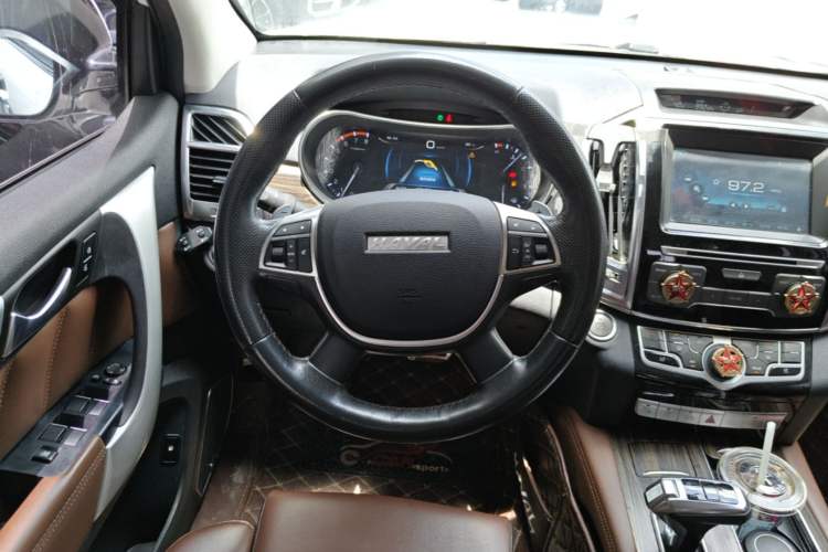 Used Haval H9 2017 2.0T Gasoline 4x4 Luxury 7-Seater Steering Wheel