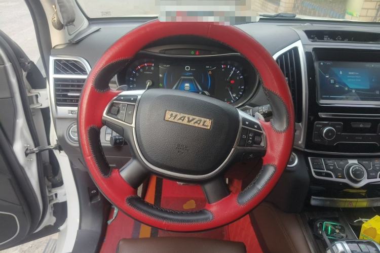 Used Haval H9 2017 2.0T Gasoline 4x4 Premium 5-Seater Steering Wheel