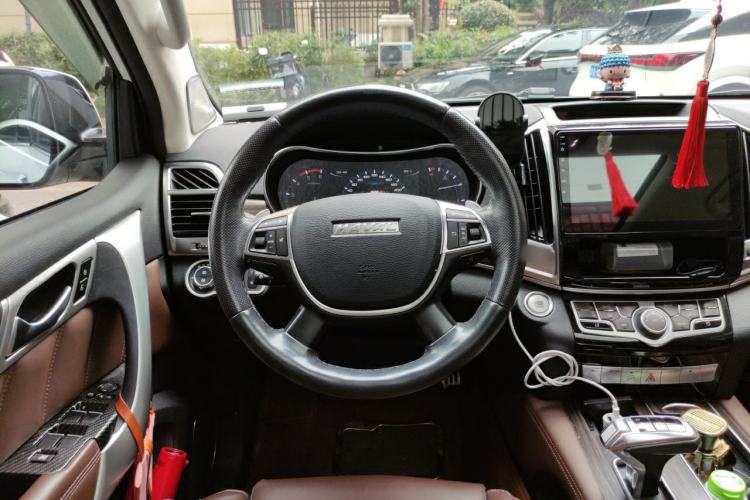 Used Haval H9 2017 2.0T Diesel 4x4 Premium 5-Seater Steering Wheel