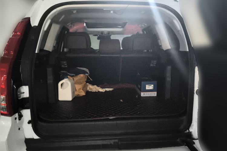 Used Haval H9 2017 2.0T Diesel 4x4 Premium 5-Seater Trunk