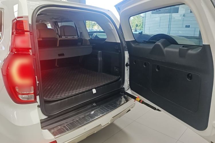 Used Haval H9 2017 2.0T Gasoline 4x4 Premium 5-Seater Trunk