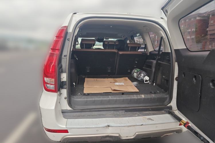 Used Haval H9 2017 2.0T Gasoline 4x4 Luxury 7-Seater Trunk