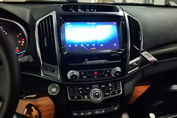 Used Haval H9 2020 2.0T Gasoline 4WD Premium Edition 5 Seats Audio And AC Panel