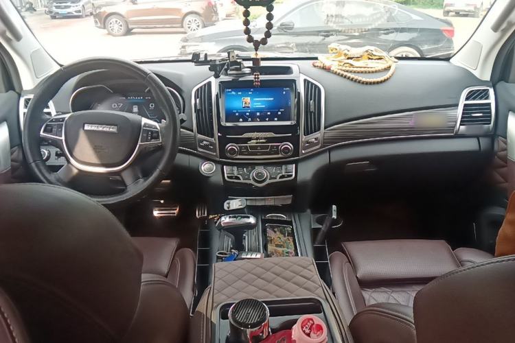Used Haval H9 2020 2.0T Gasoline 4WD Premium Edition 5 Seats Center Console