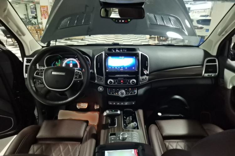 Used Haval H9 2020 2.0T Gasoline 4WD Premium Edition 5 Seats Center Console