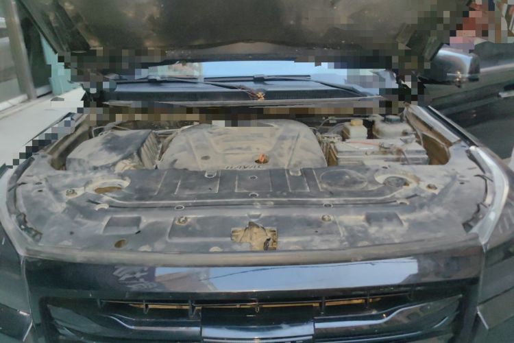 Used Haval H9 2020 2.0T Gasoline 4x4 Luxury 7-Seater Engine Bay