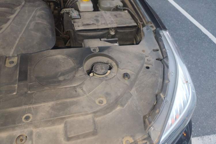 Used Haval H9 2020 2.0T Gasoline 4WD Premium Edition 5 Seats Engine Bay Left