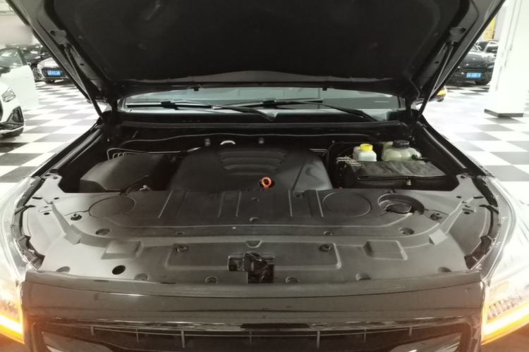 Used Haval H9 2020 2.0T Gasoline 4WD Premium Edition 5 Seats Engine Bay
