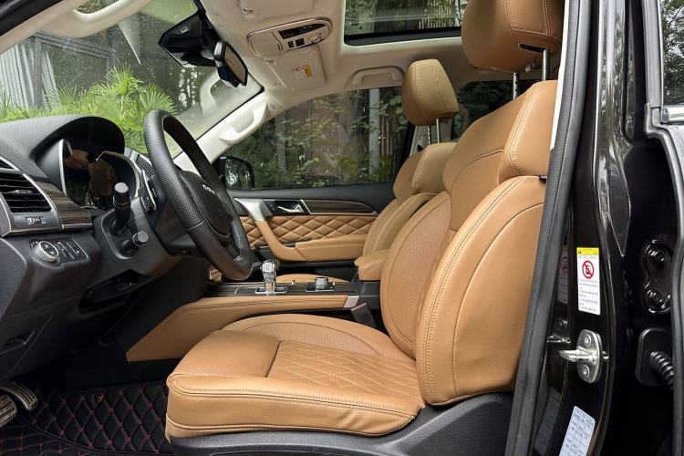 Used Haval H9 2020 2.0T Gasoline 4WD Premium Edition 5 Seats Interior 7