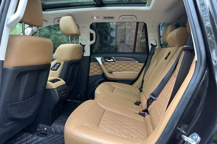 Used Haval H9 2020 2.0T Gasoline 4WD Premium Edition 5 Seats Interior 8