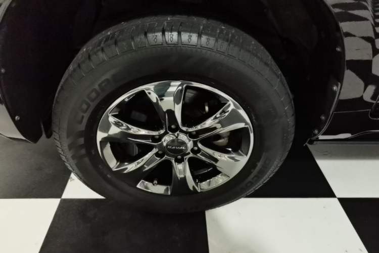 Used Haval H9 2020 2.0T Gasoline 4WD Premium Edition 5 Seats Left Front Wheel Hub