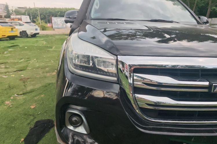 Used Haval H9 2020 2.0T Gasoline 4WD Premium Edition 5 Seats Right Front Headlight