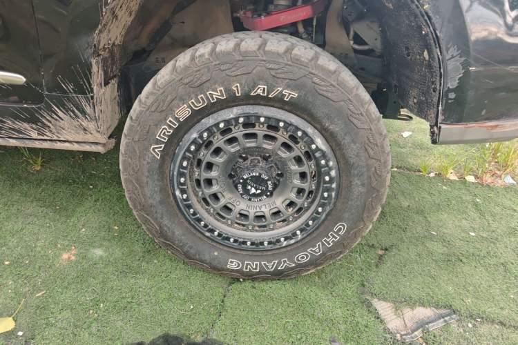 Used Haval H9 2020 2.0T Gasoline 4WD Premium Edition 5 Seats Right Front Wheel Hub